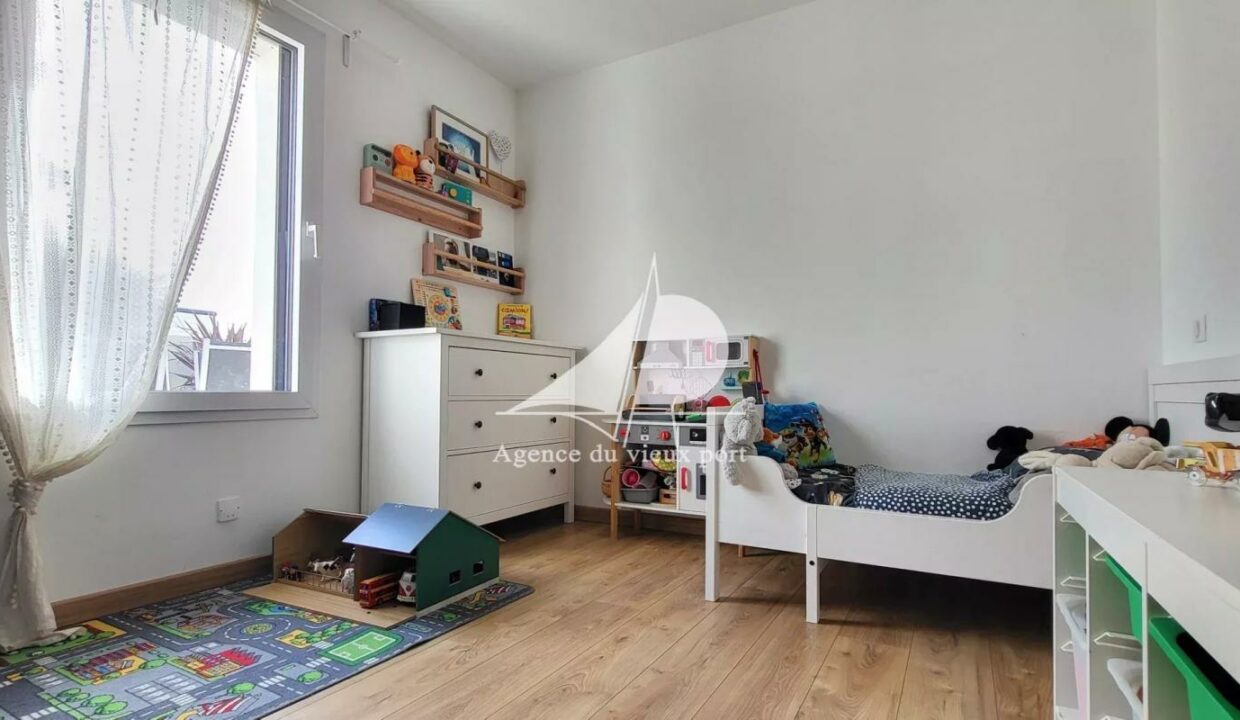 86184732-02102025-164754-10