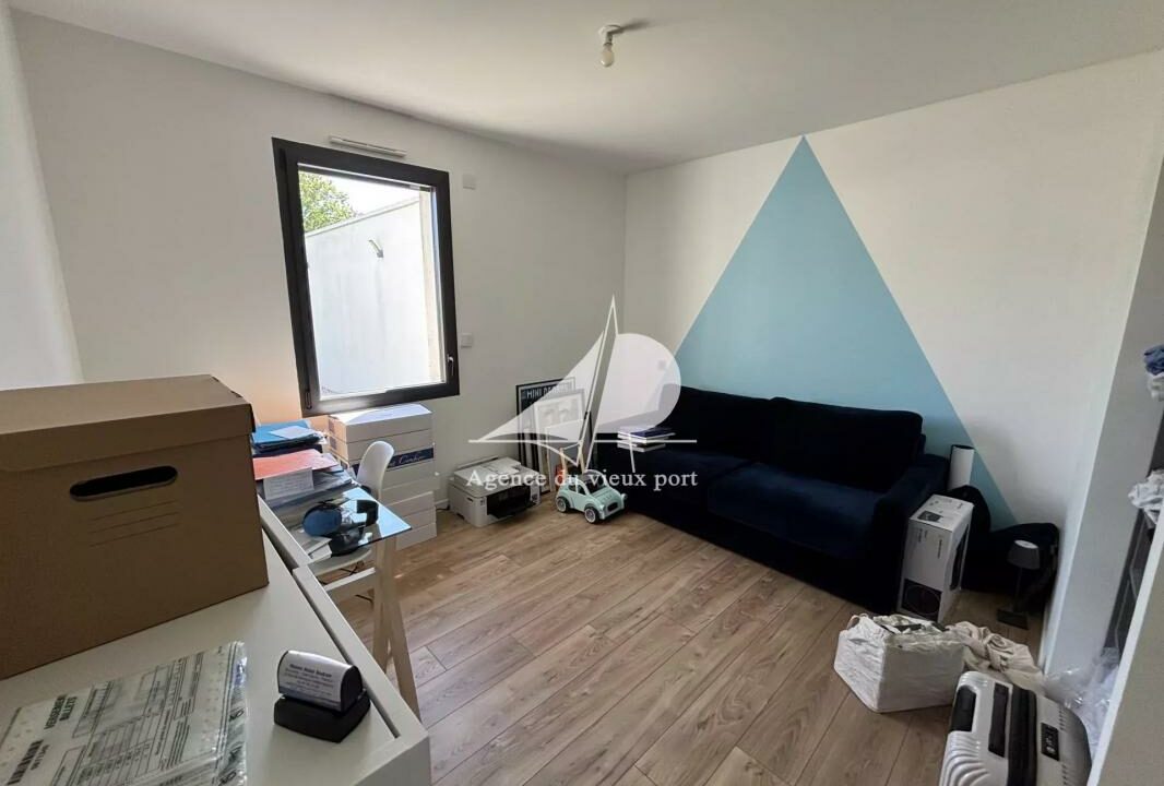 85935432-31102025-173912-11