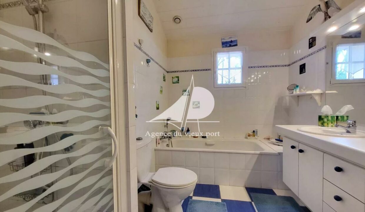 86198286-27112025-172815-9