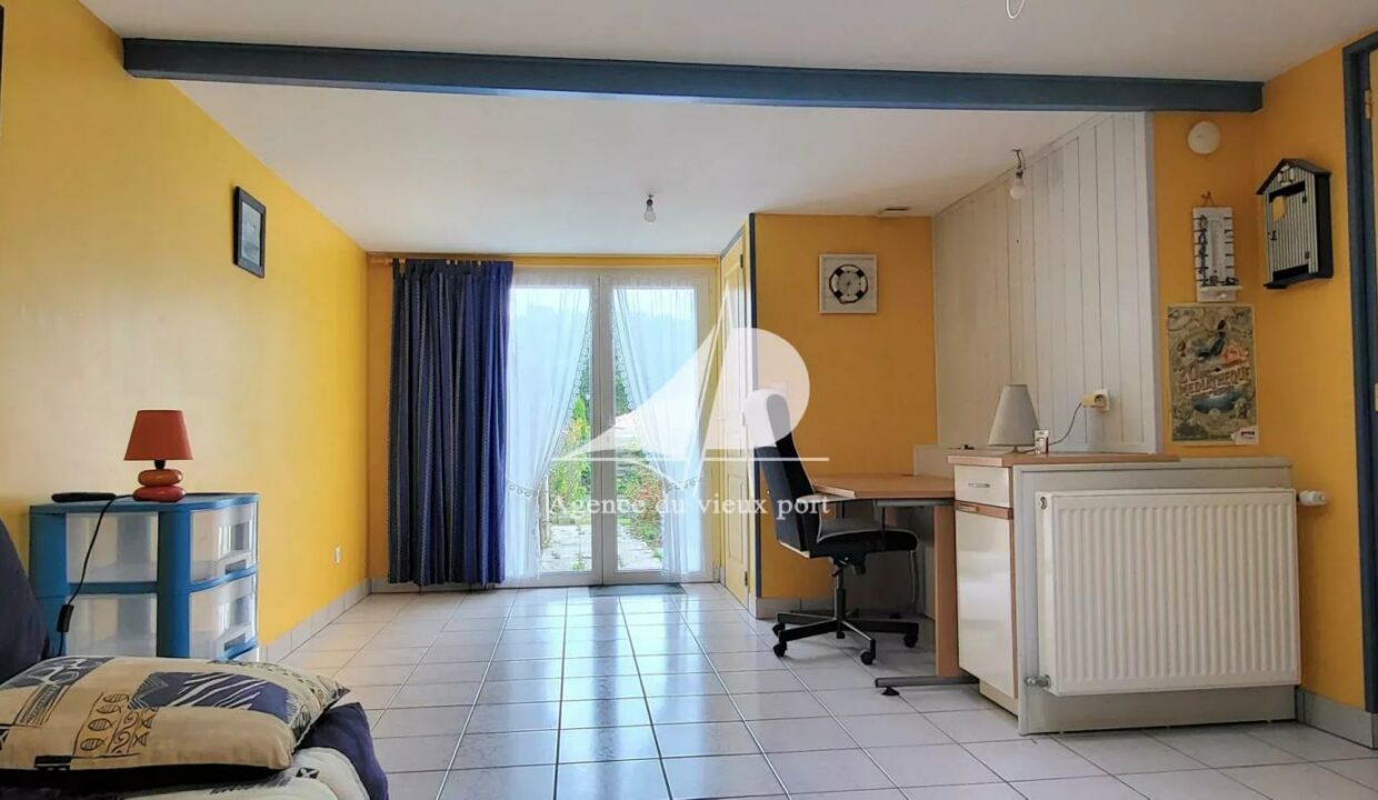 86217339-20112025-151122-3