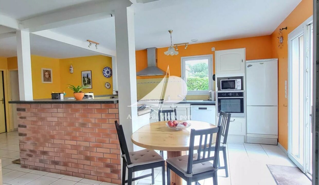 86217339-20112025-151122-5