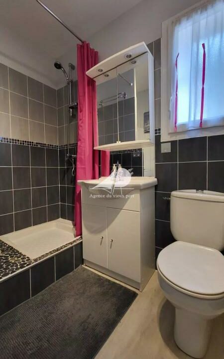 86217339-20112025-151122-6