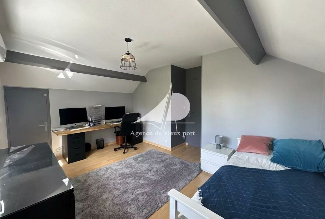 83066103-04122025-185018-7