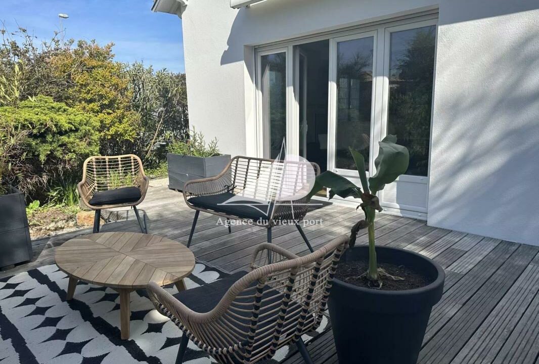 83066103-16122025-172057-1