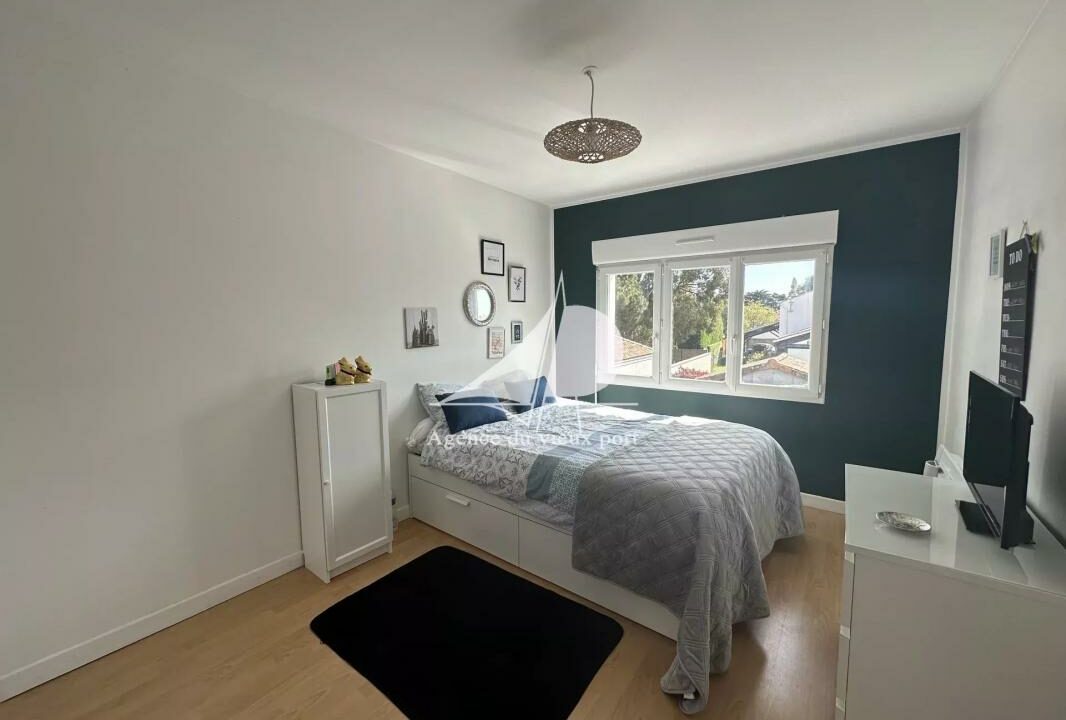 83066103-16122025-172057-5