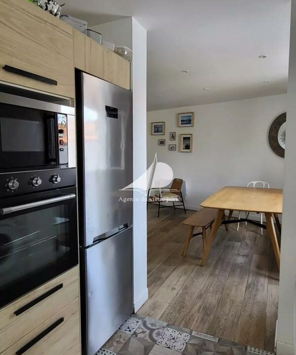 84896070-16122025-172051-4