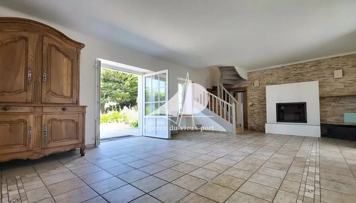 85717125-16122025-172054-4