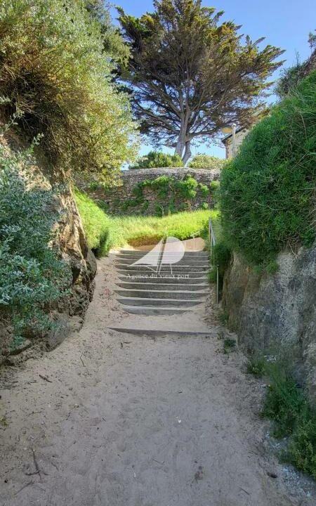 86122844-02122025-132054-9