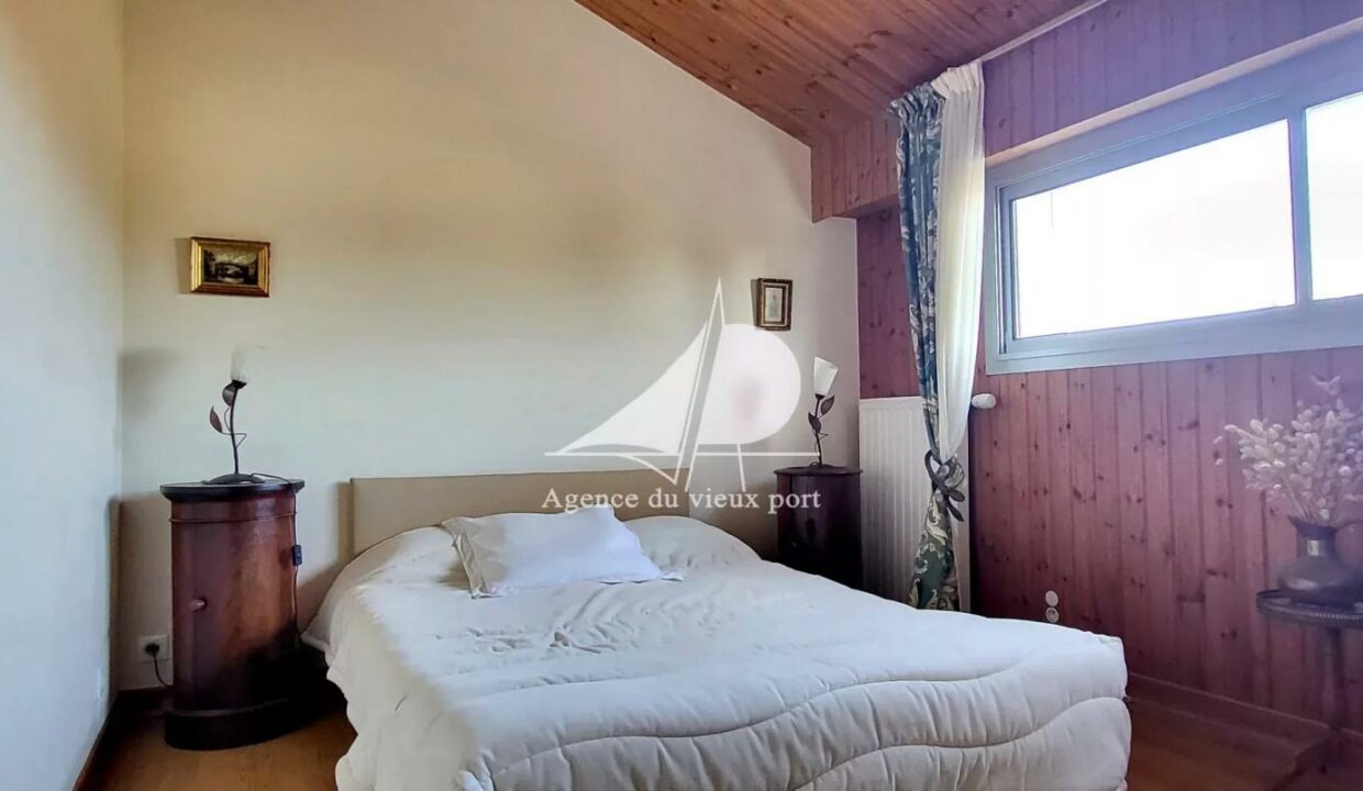 86407950-16122025-172057-11