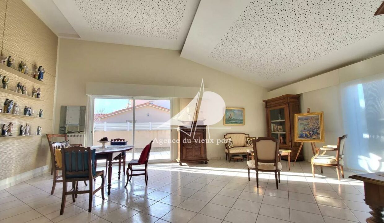 86488668-23122025-182128-2