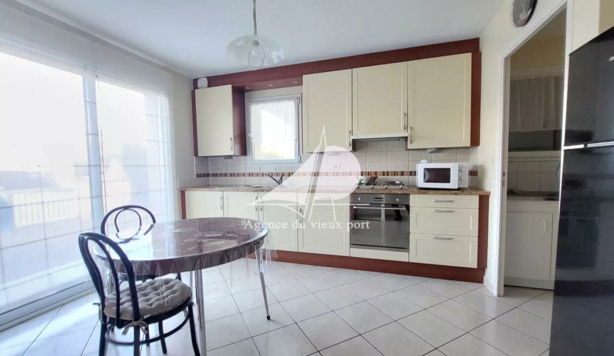 86488668-23122025-182128-3