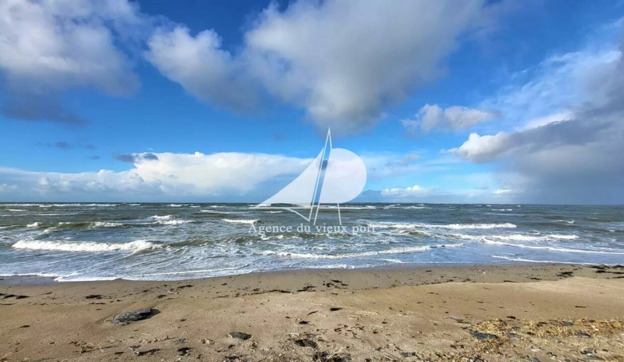 86502127-08122025-160055-3