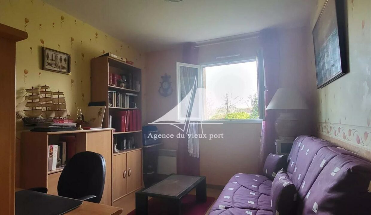 86515653-23122025-164606-9