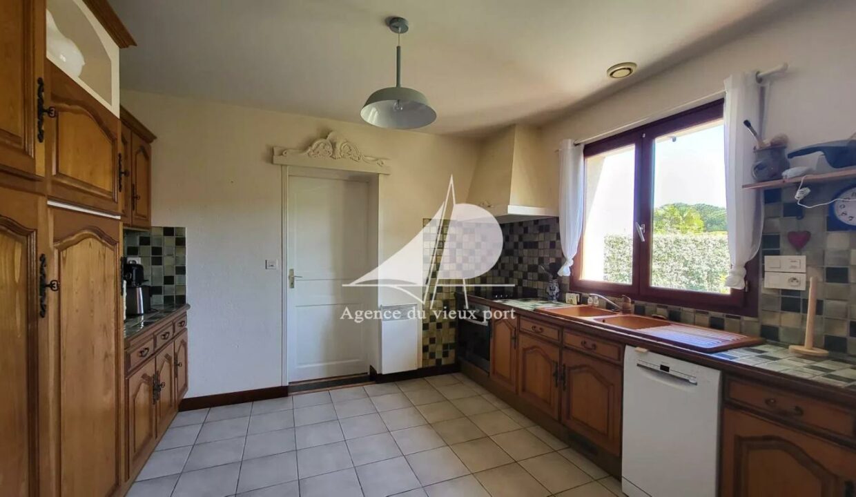 86901986-10042026-140507-3